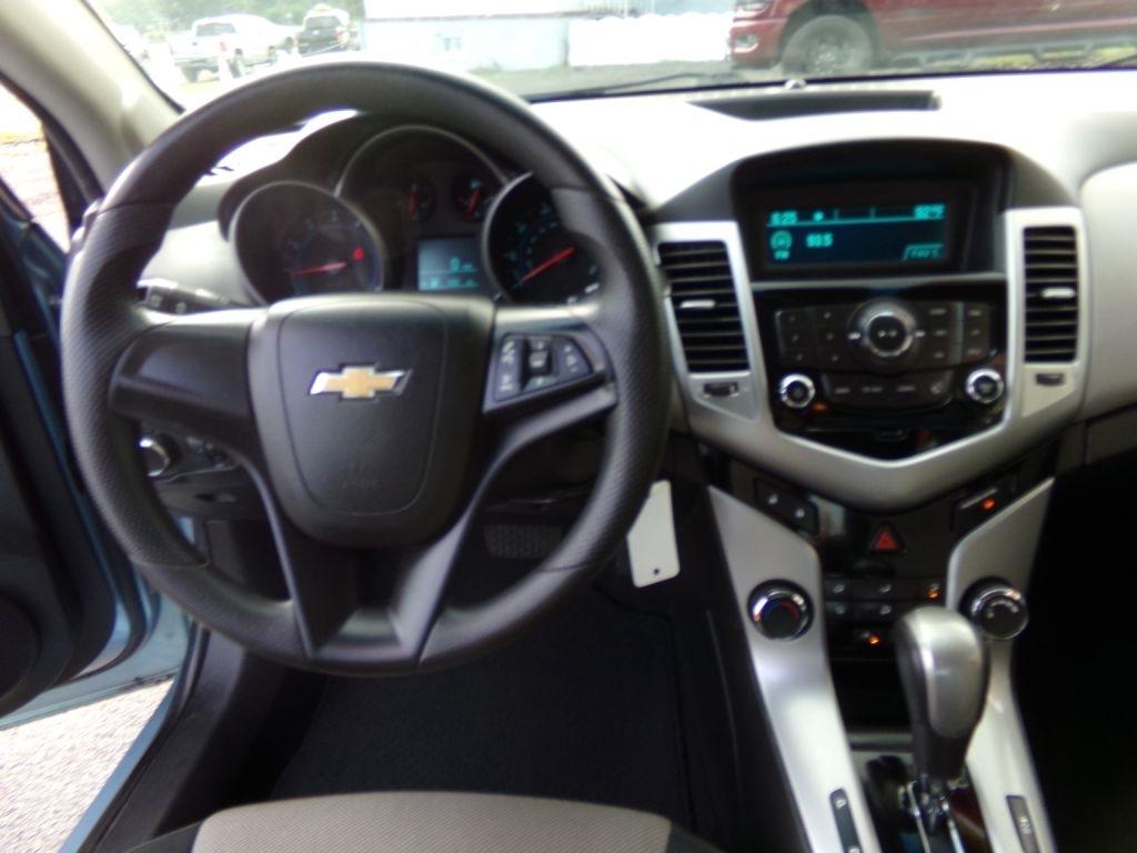 Chevrolet Cruze  2012