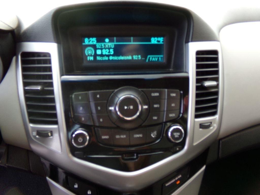 Chevrolet Cruze  2012