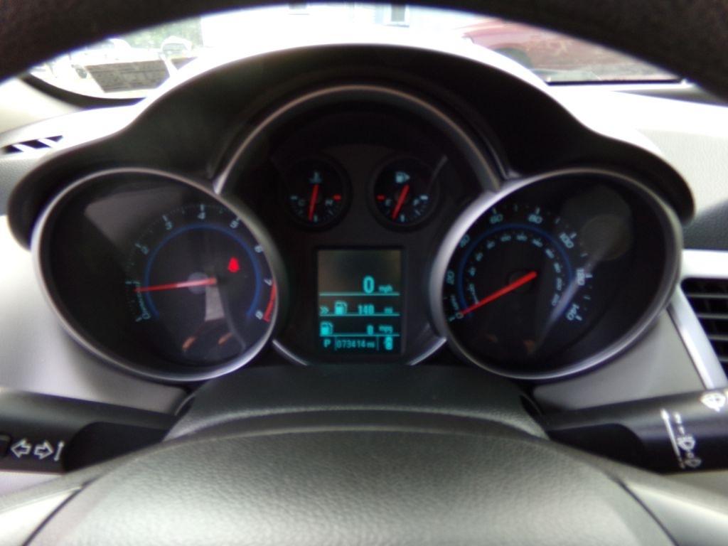 Chevrolet Cruze  2012