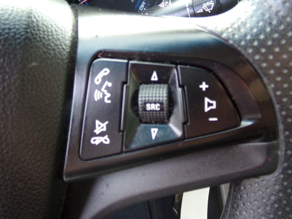 Chevrolet Cruze  2012