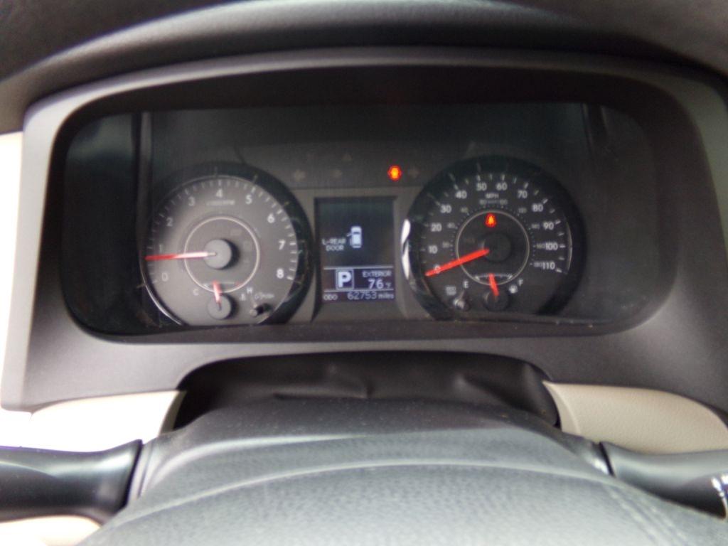 Toyota Sienna  2016