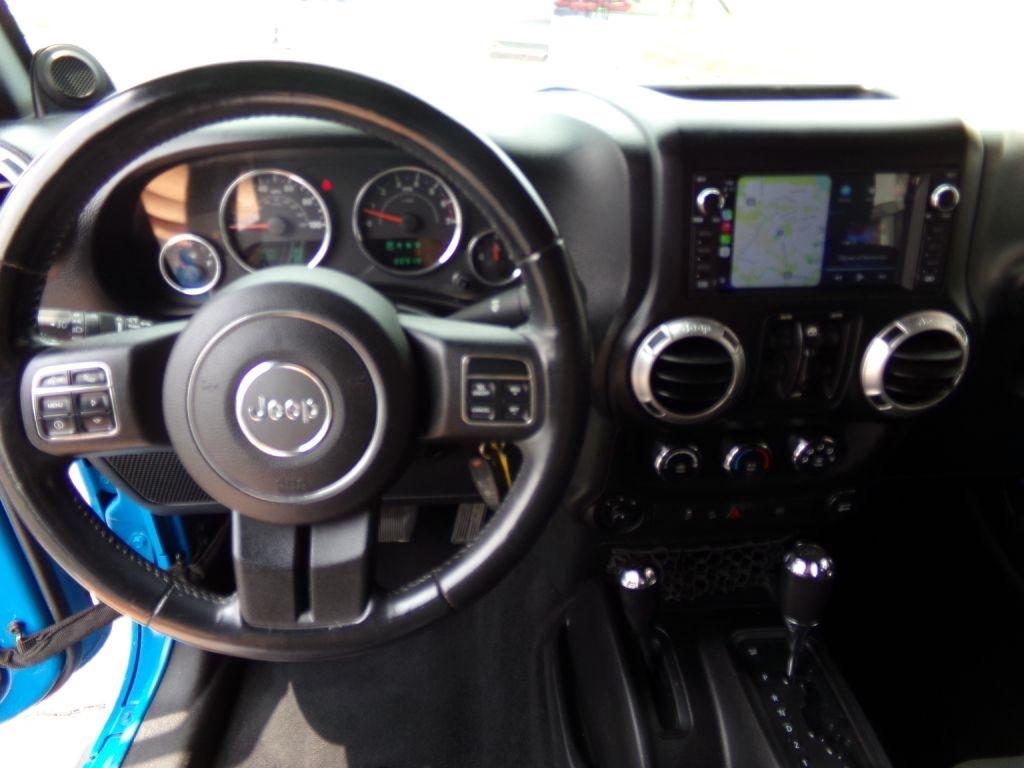 Jeep Wrangler  2011