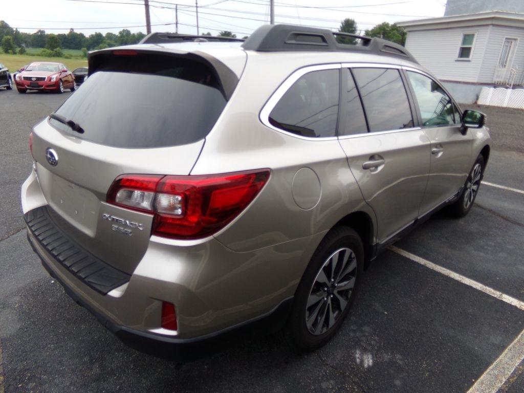 Subaru Outback  2015
