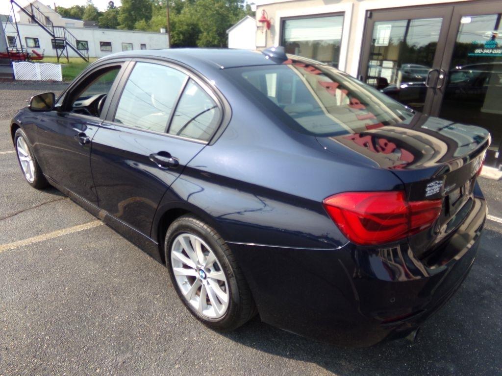 BMW 3-Series  2017