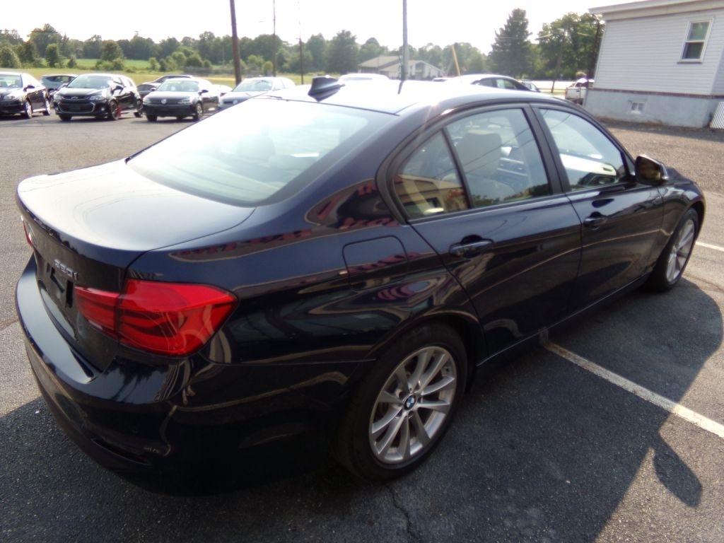 BMW 3-Series  2017
