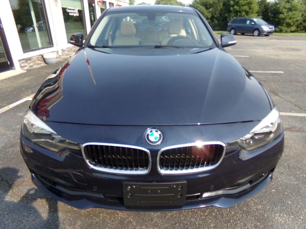 BMW 3-Series  2017