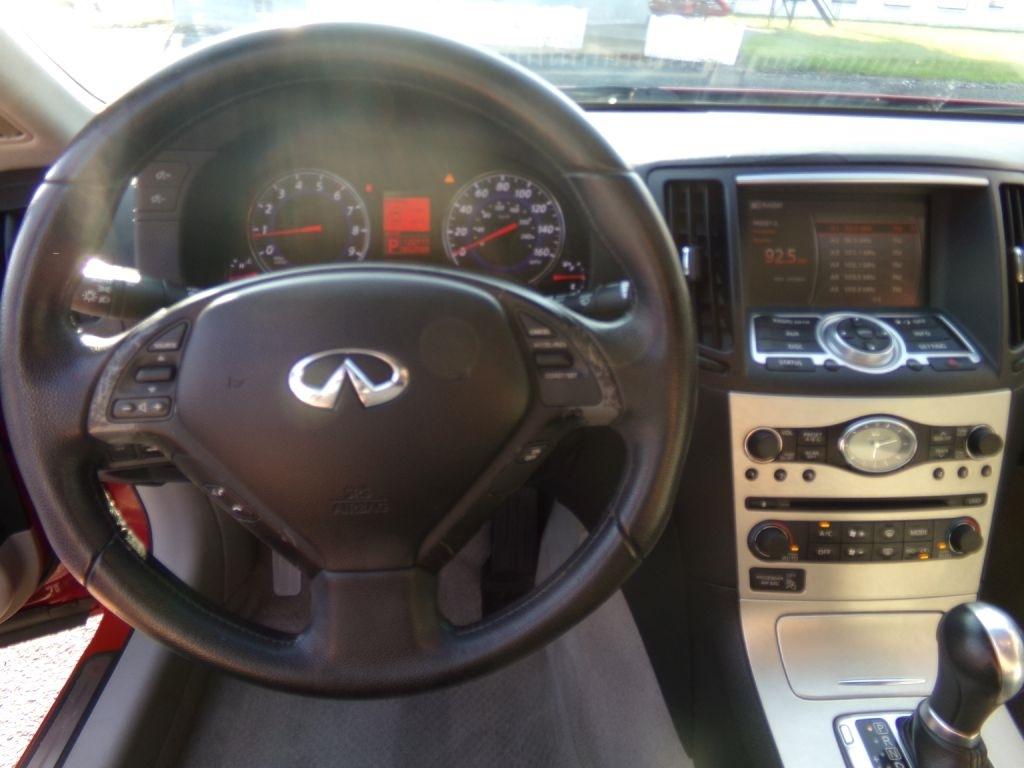 Infiniti G35  2008