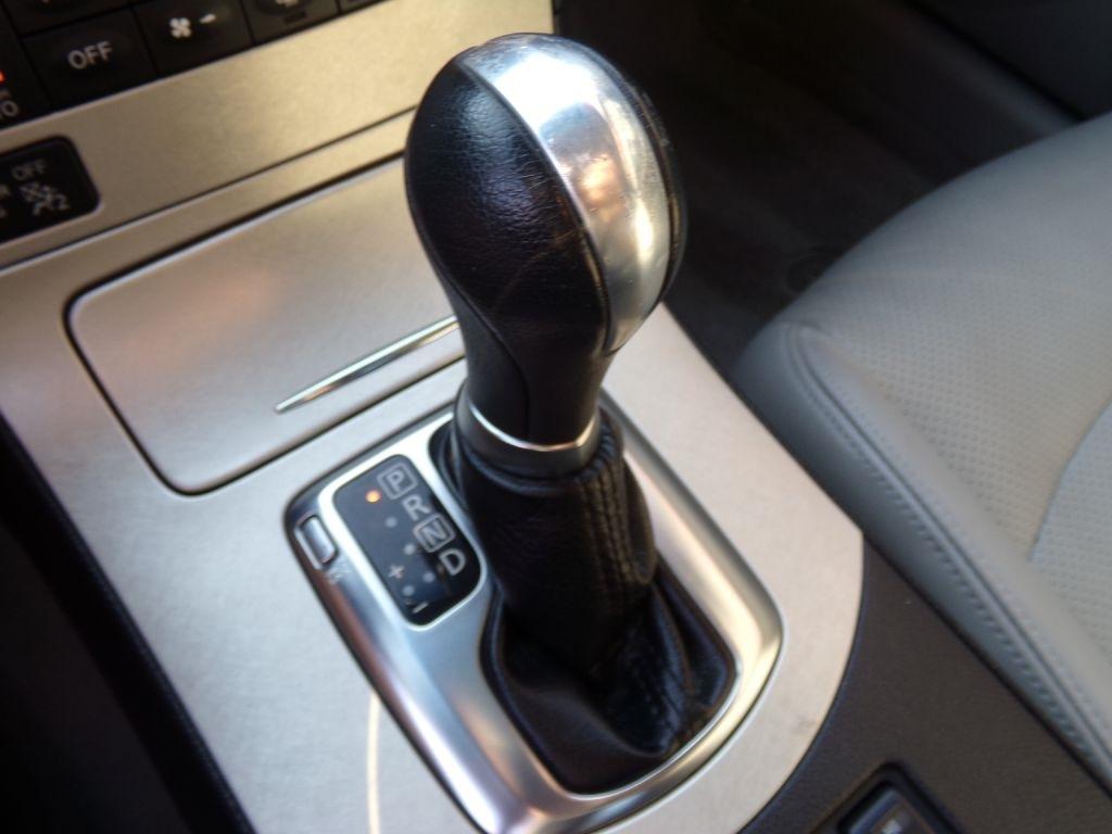 Infiniti G35  2008