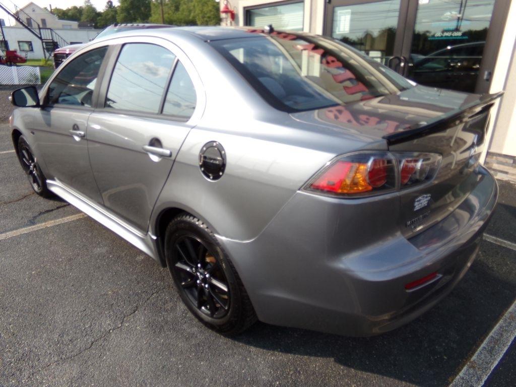 Mitsubishi Lancer  2017