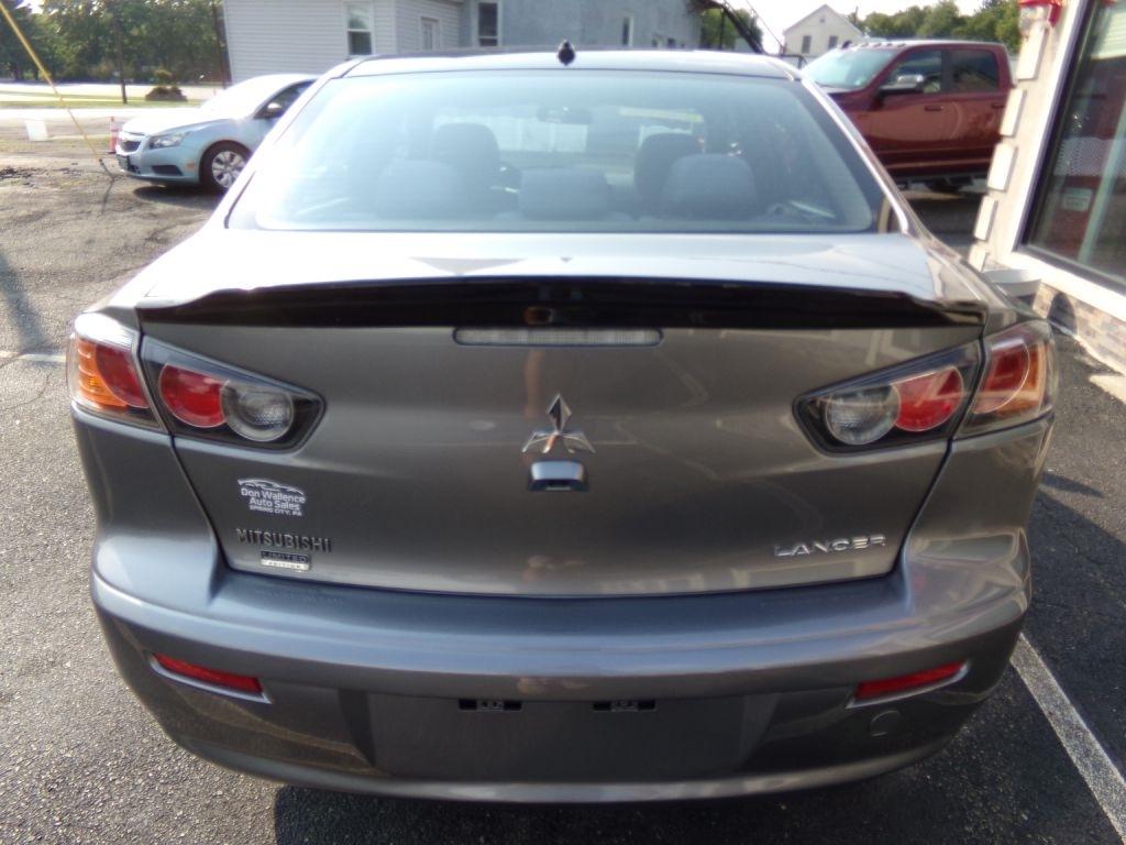 Mitsubishi Lancer  2017