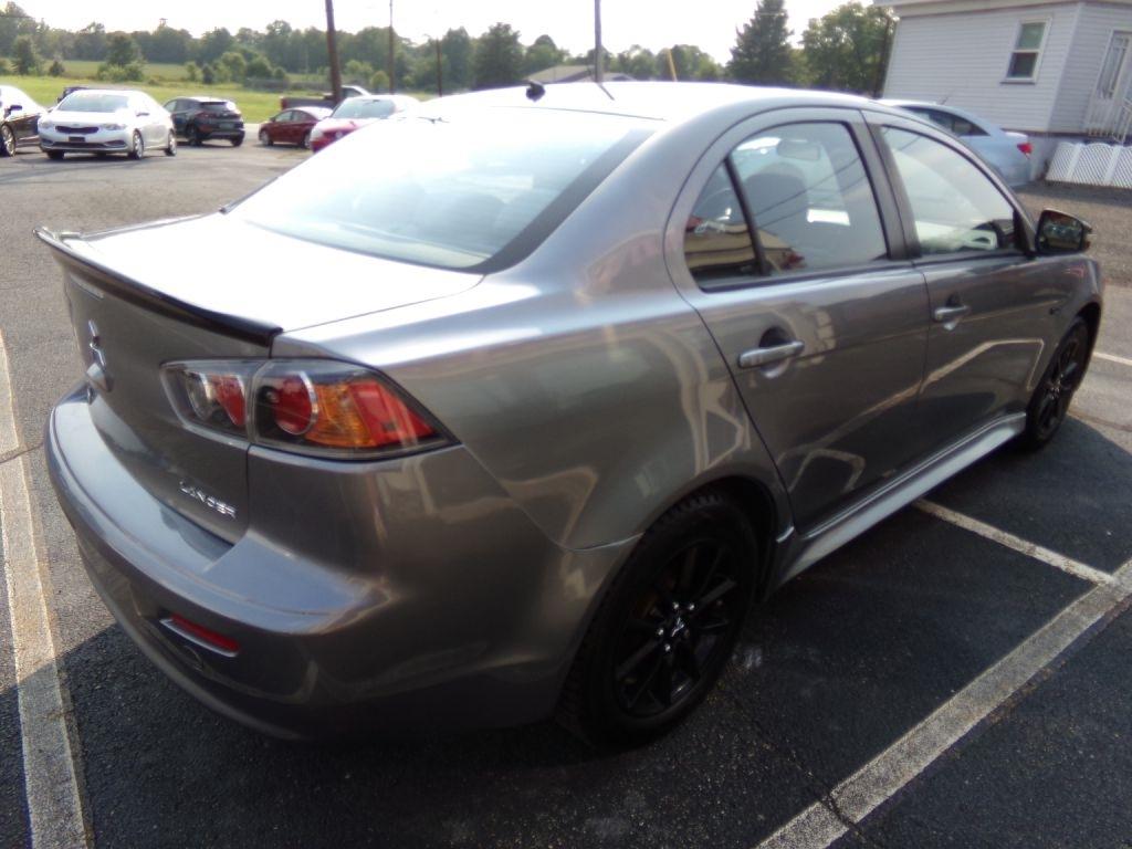 Mitsubishi Lancer  2017