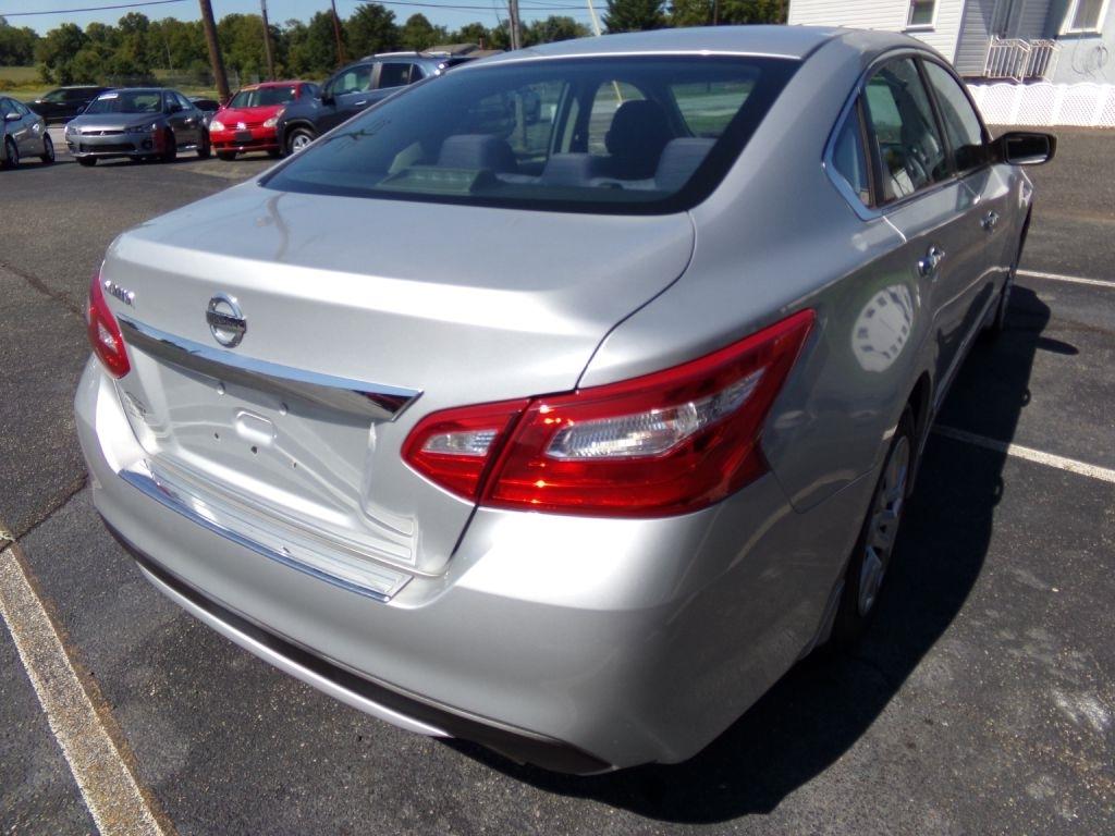 Nissan Altima  2017