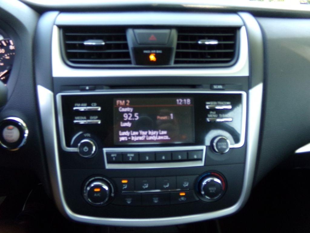 Nissan Altima  2017
