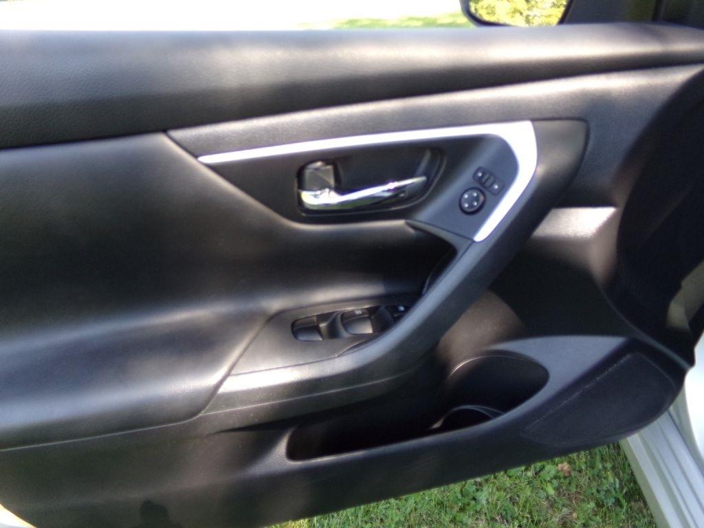 Nissan Altima  2017