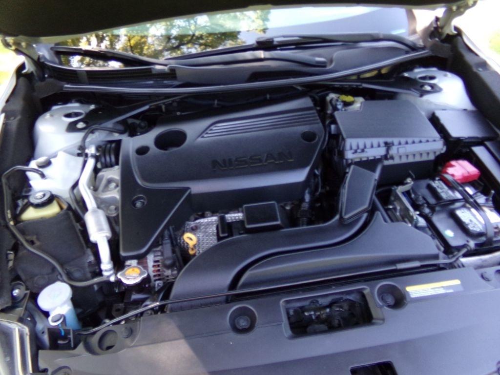 Nissan Altima  2017