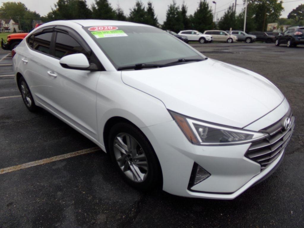 Hyundai Elantra  2020