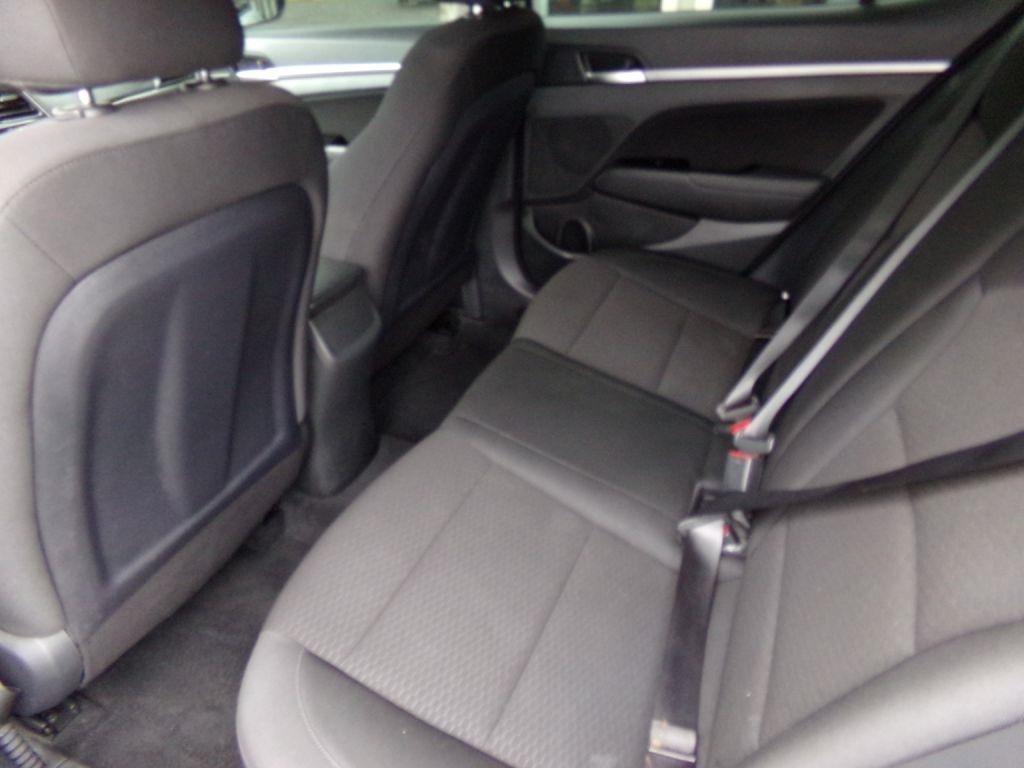 Hyundai Elantra  2020