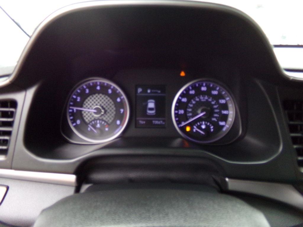 Hyundai Elantra  2020