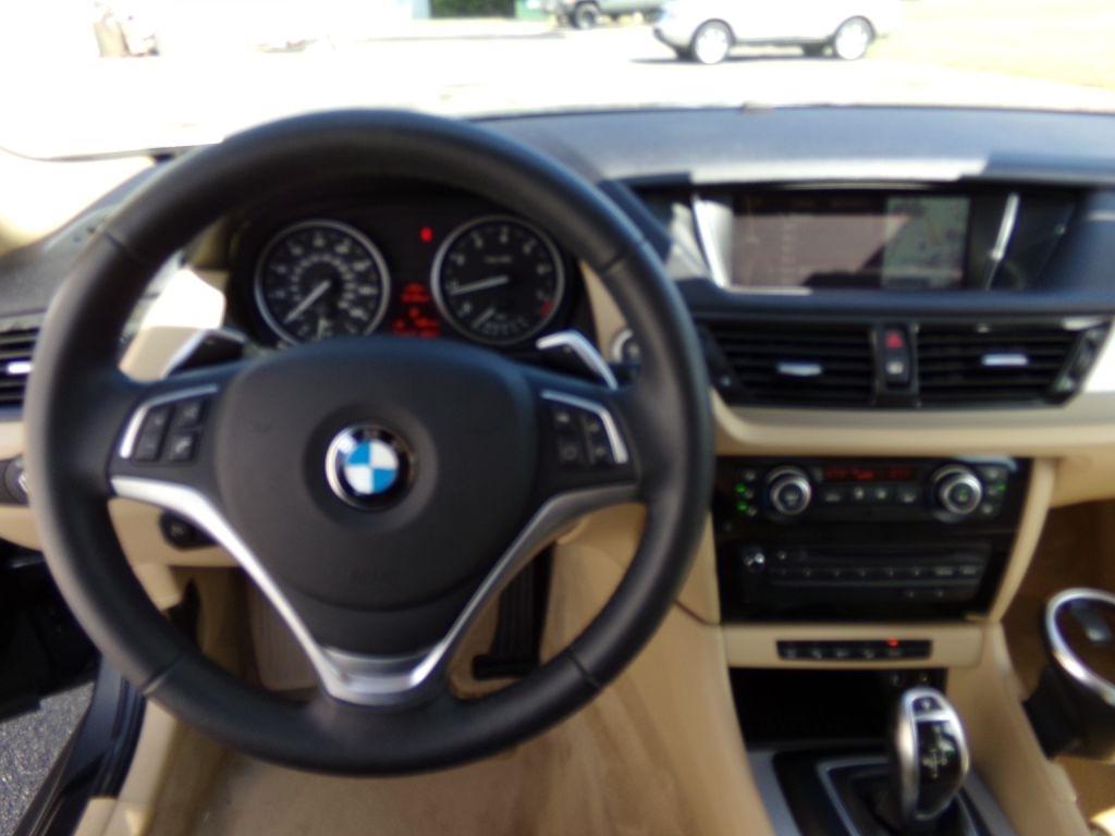 BMW X1  2013