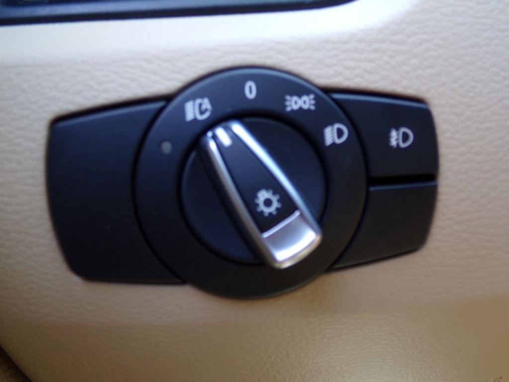 BMW X1  2013