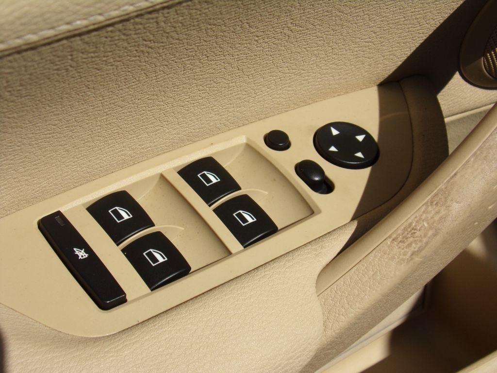 BMW X1  2013