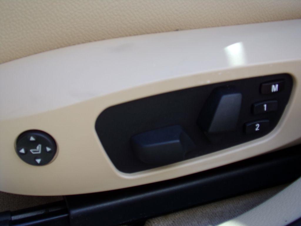 BMW X1  2013