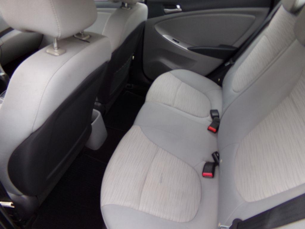 Hyundai Accent  2016