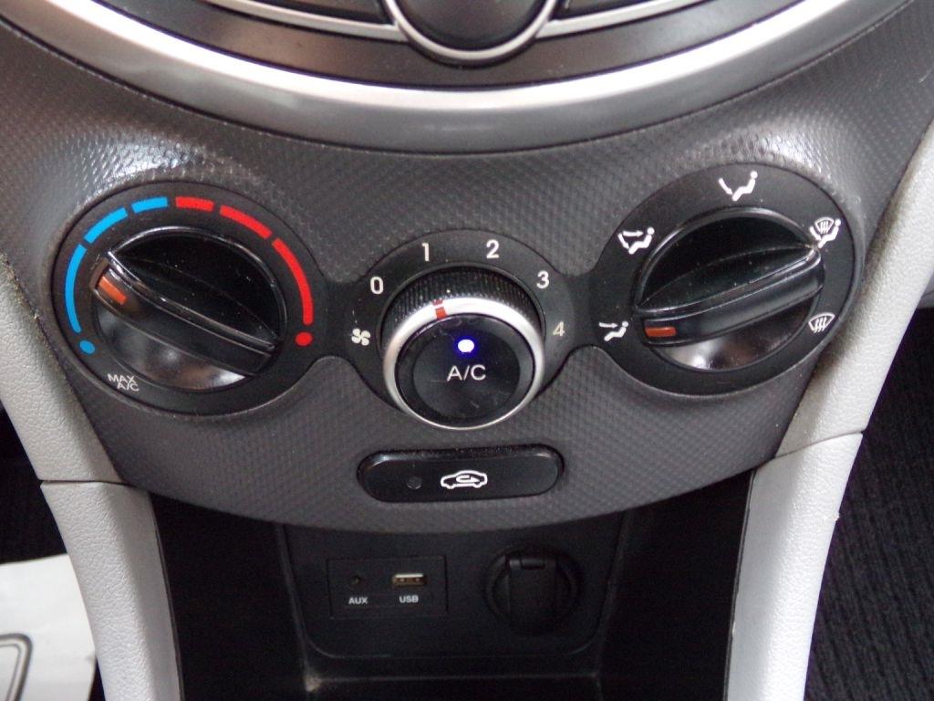 Hyundai Accent  2016