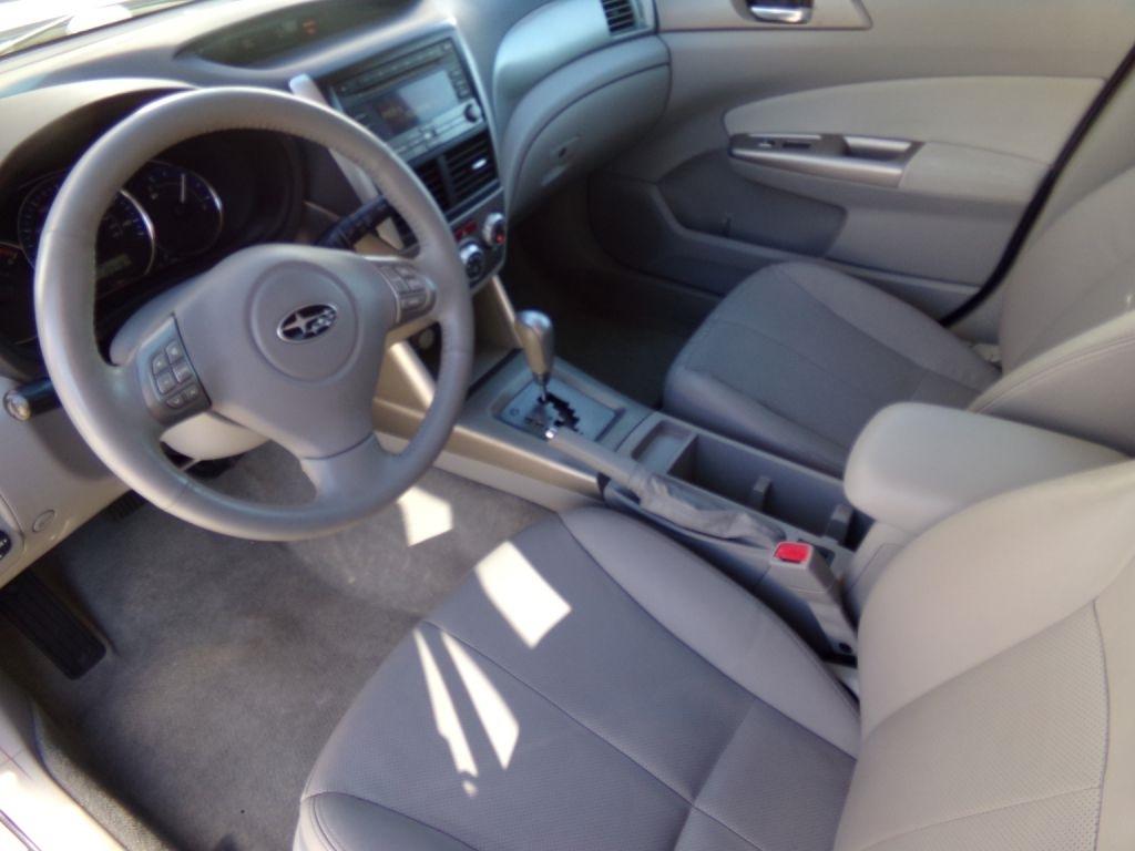 Subaru Forester  2010