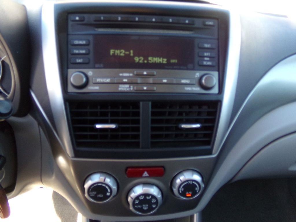 Subaru Forester  2010