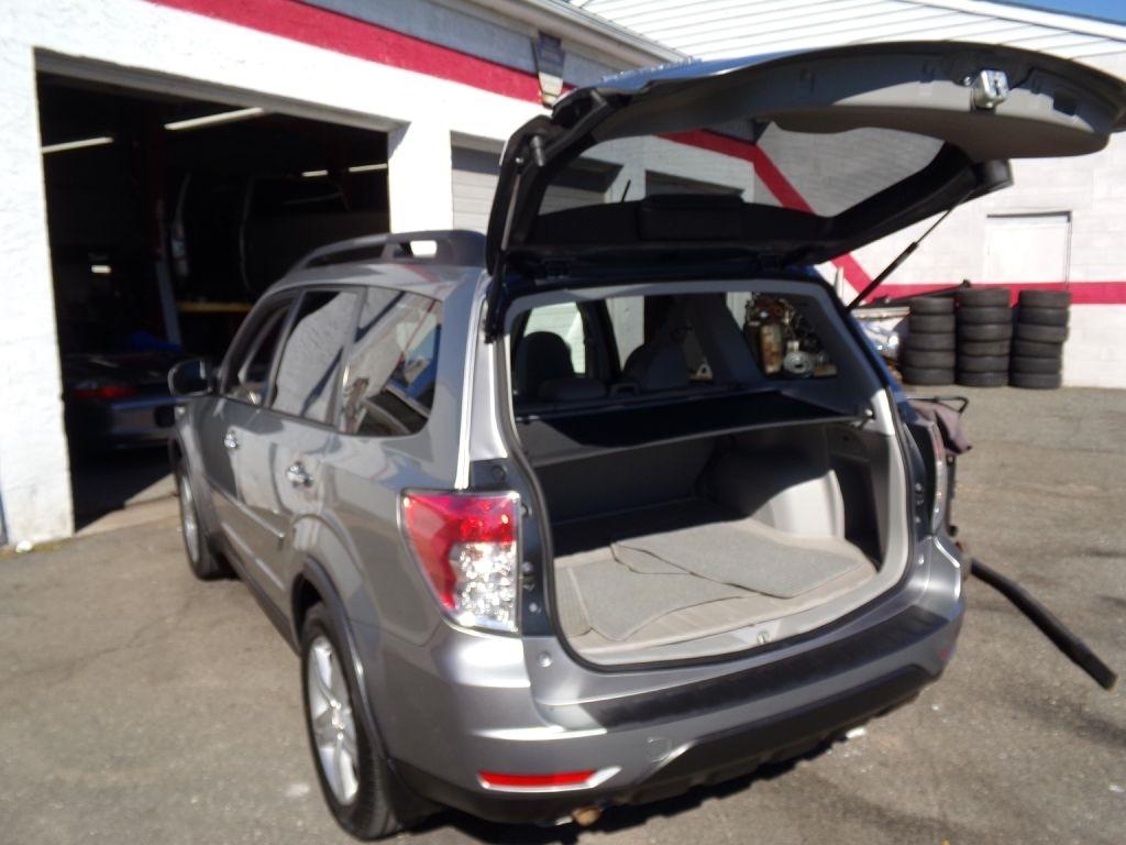 Subaru Forester  2010