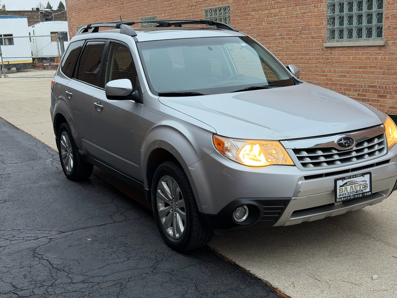 2011 Subaru Forester 2.5X Limited photo 3