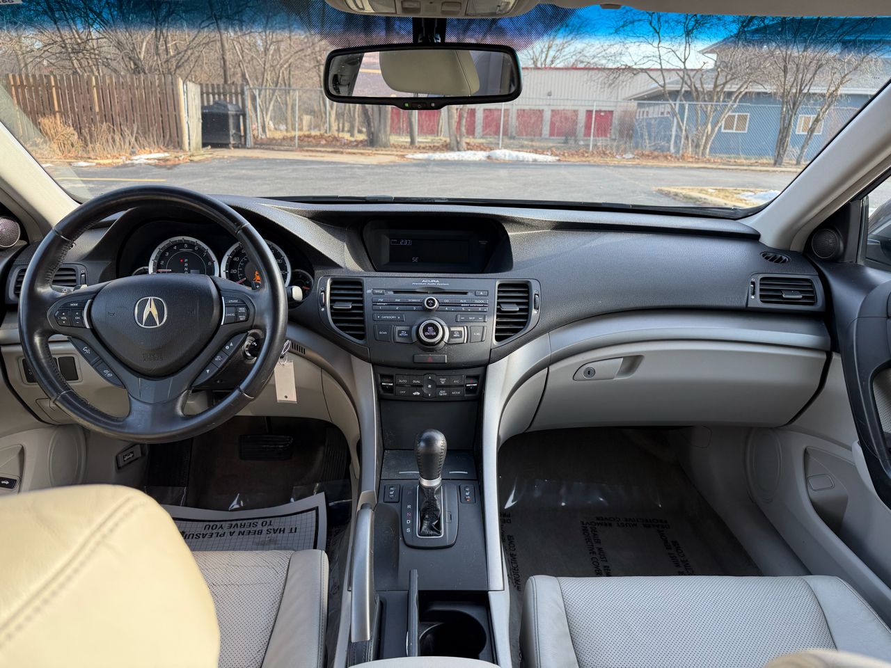 Acura TSX 5-Speed AT with Tech Package 2009