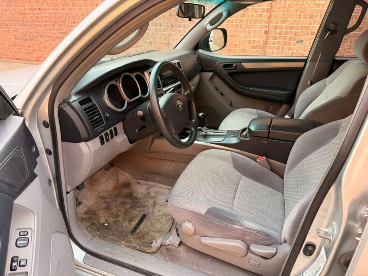 Toyota 4Runner SR5 4WD 2004