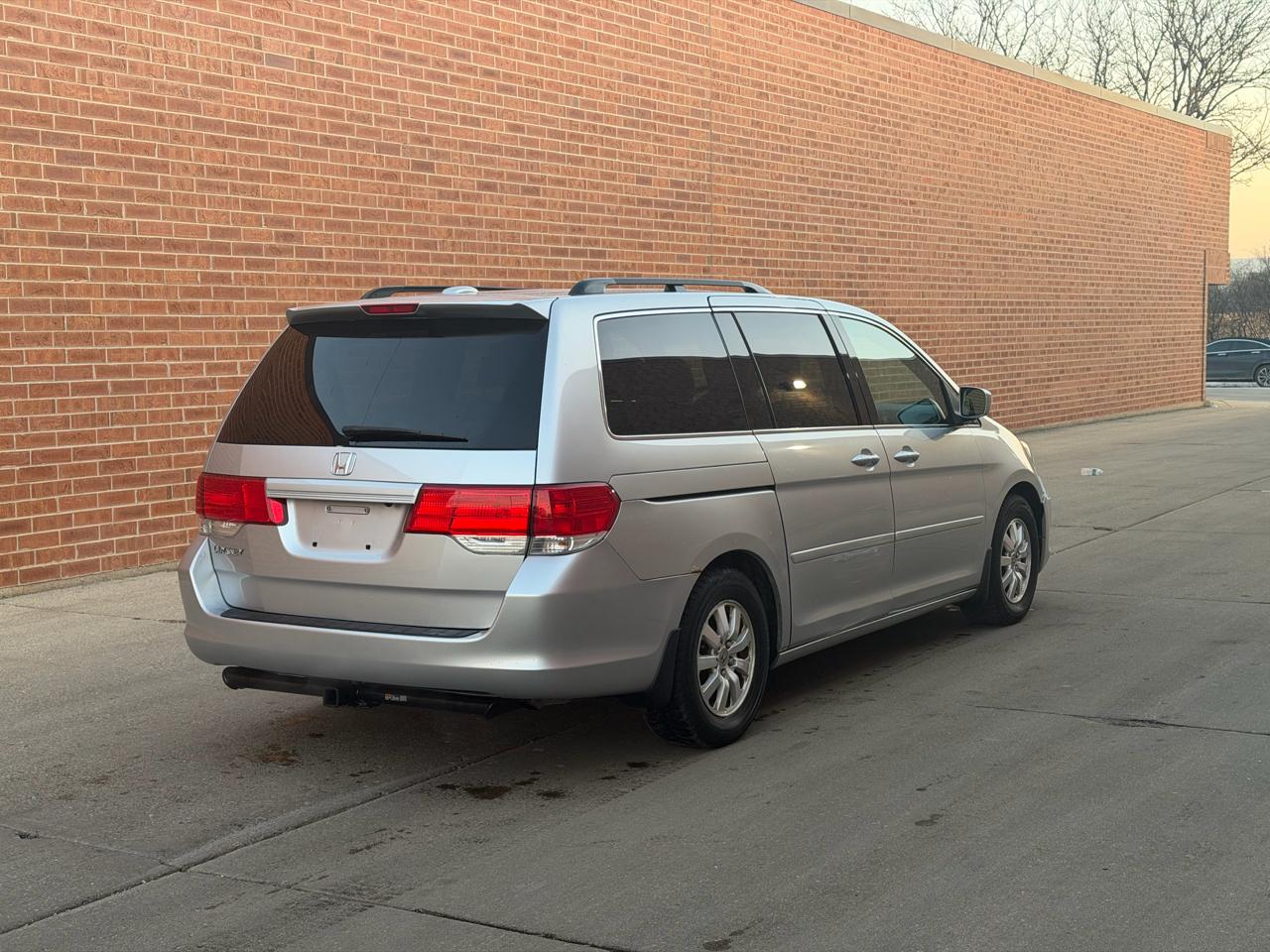 Honda Odyssey EX-L w/ DVD 2010