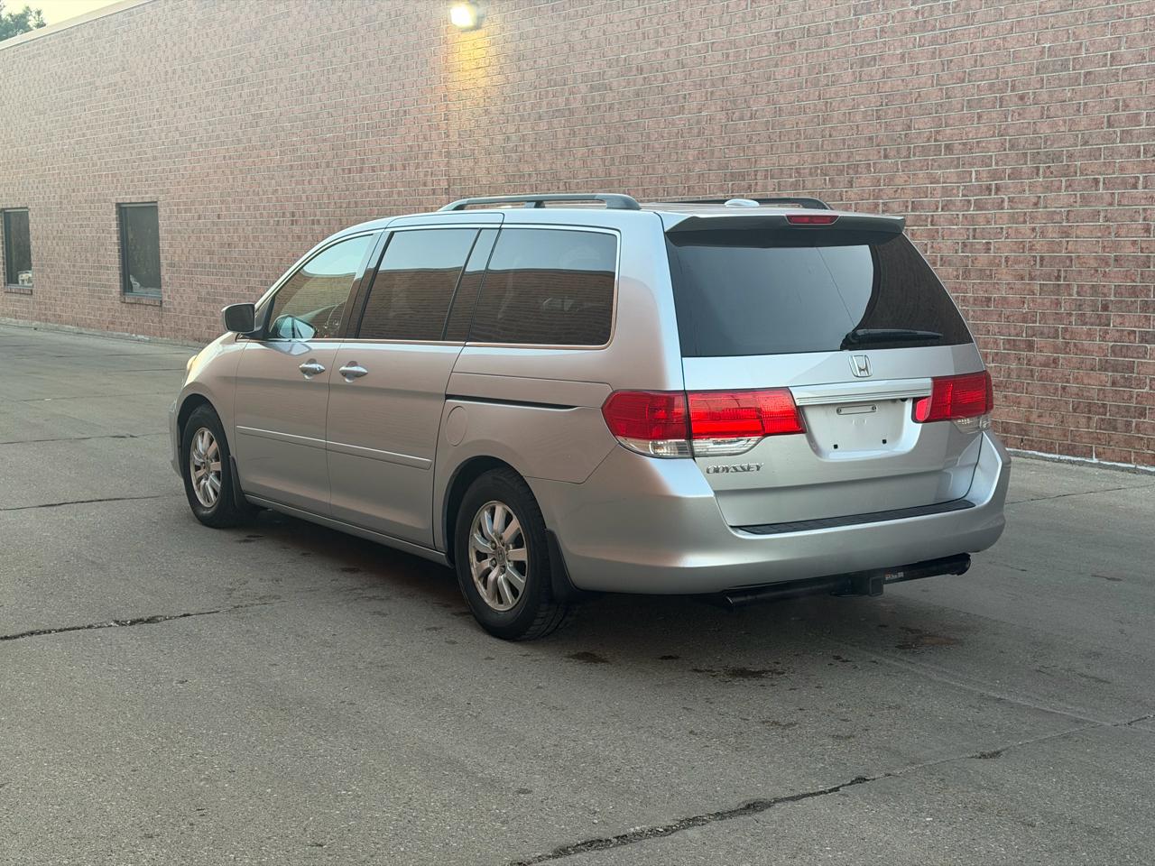 Honda Odyssey EX-L w/ DVD 2010