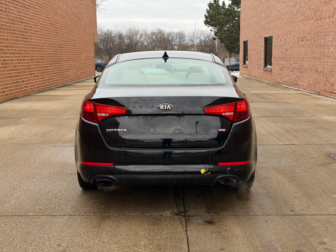 Kia Optima LX MT 2013
