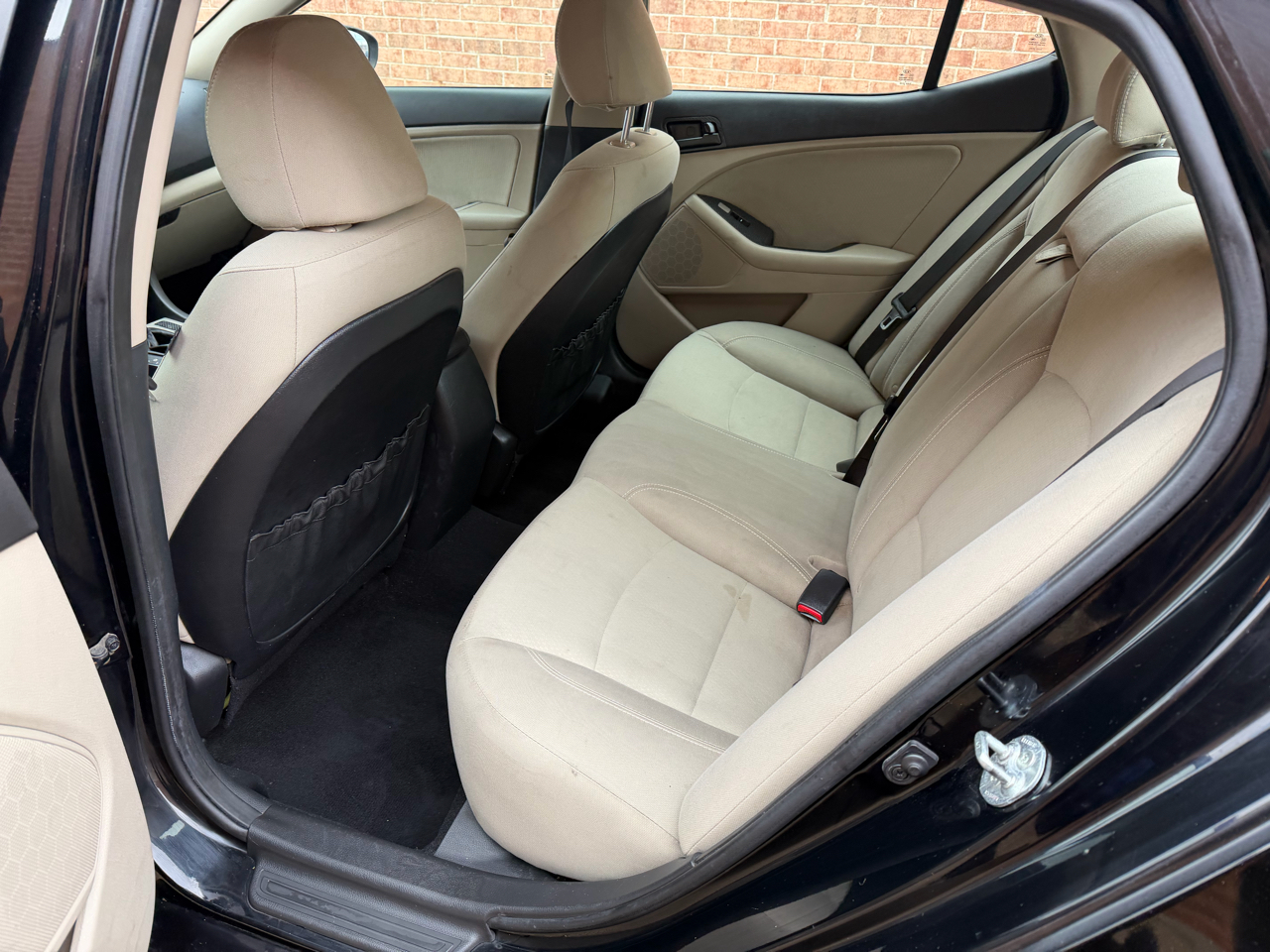 Kia Optima LX MT 2013