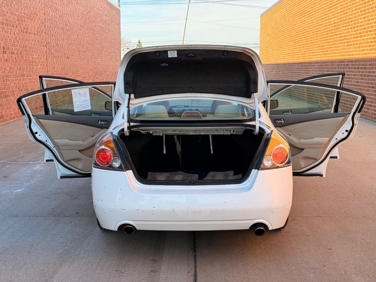 Nissan Altima 2.5 S 2011