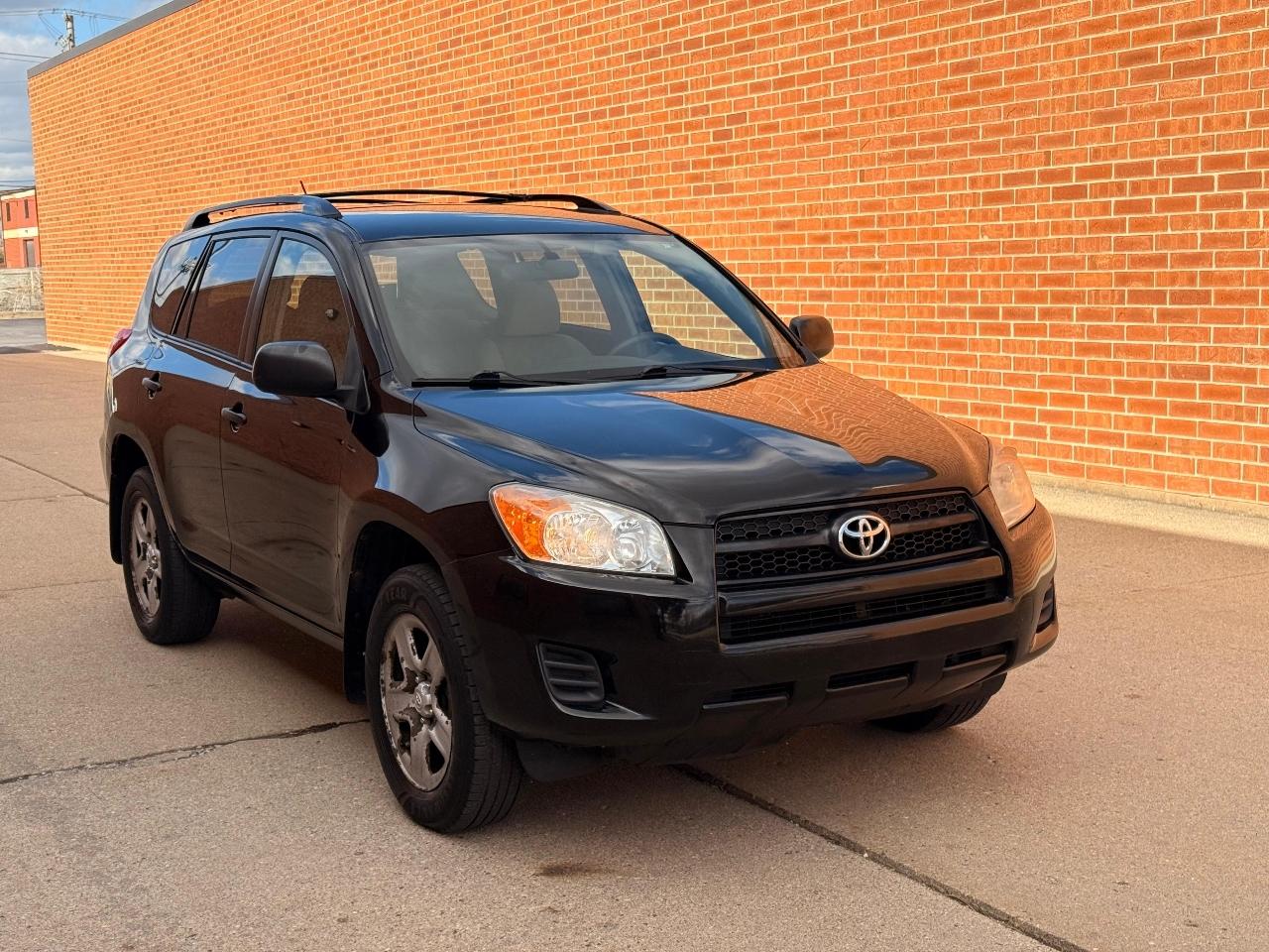 Toyota RAV4 Base I4 4WD 2011