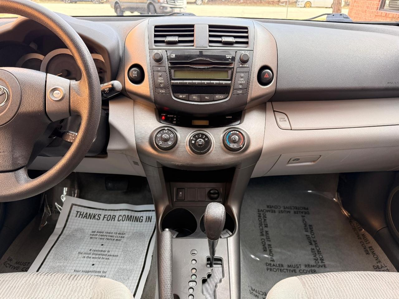 Toyota RAV4 Base I4 4WD 2011