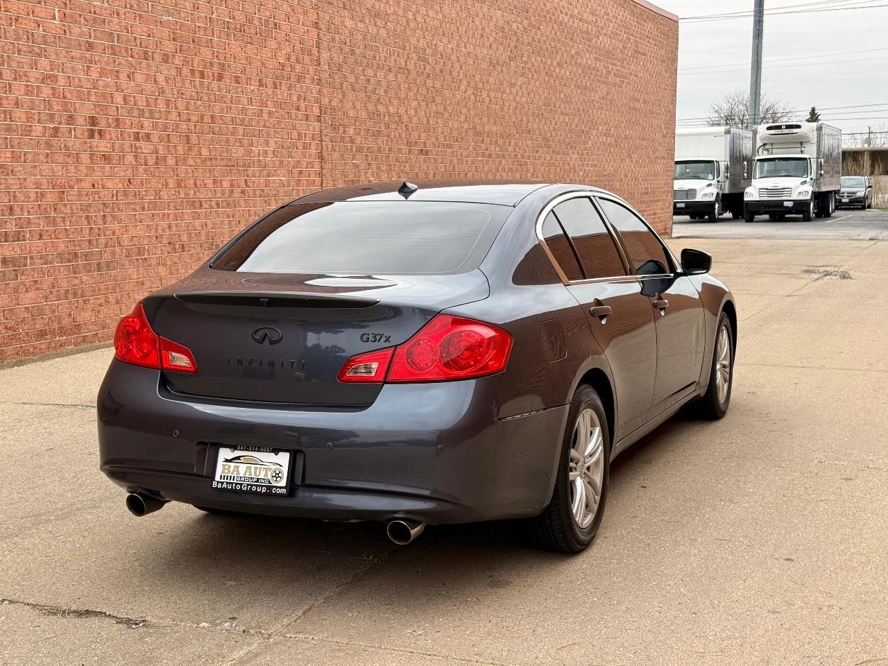 Infiniti G Sedan G37x AWD 2011