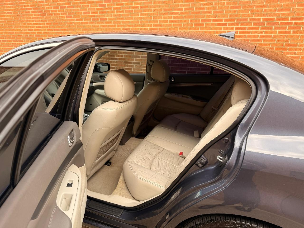 Infiniti G Sedan G37x AWD 2011