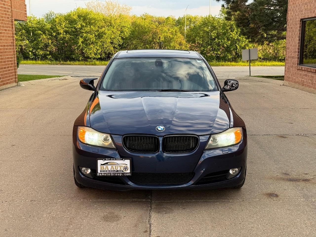 BMW 3-Series 328i xDrive SA 2011