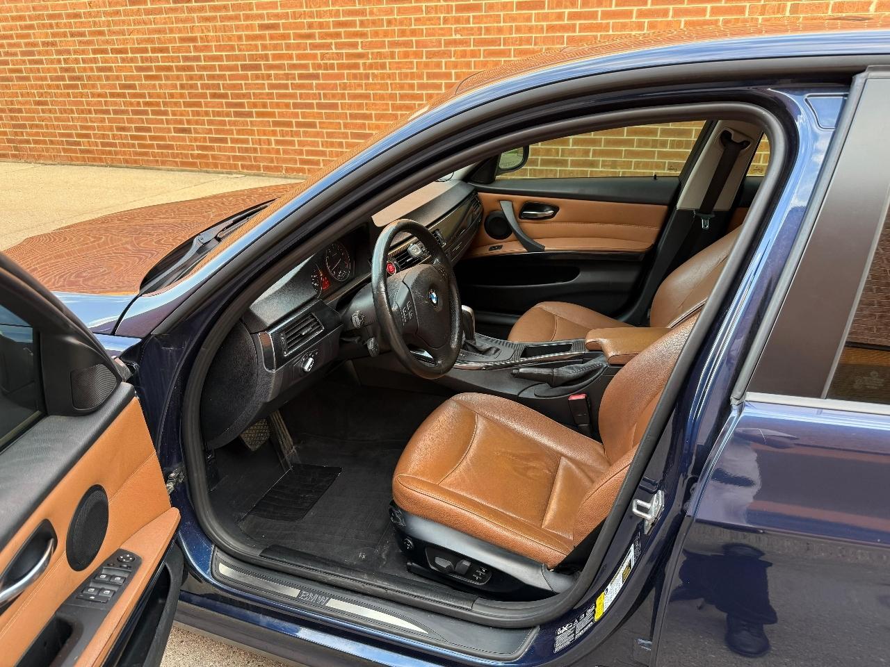 BMW 3-Series 328i xDrive SA 2011
