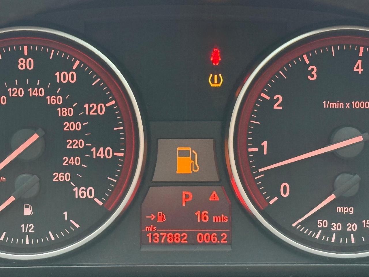 BMW 3-Series 328i xDrive SA 2011