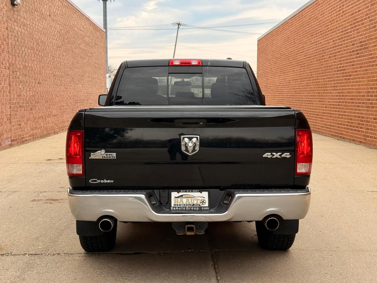 RAM 1500 SLT Crew Cab 4WD 2012