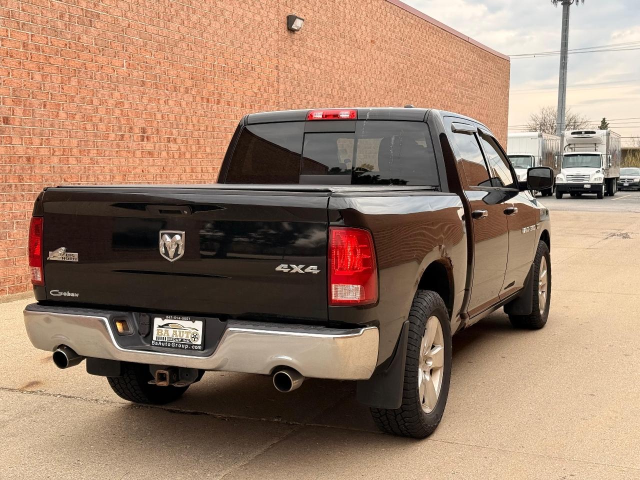 RAM 1500 SLT Crew Cab 4WD 2012