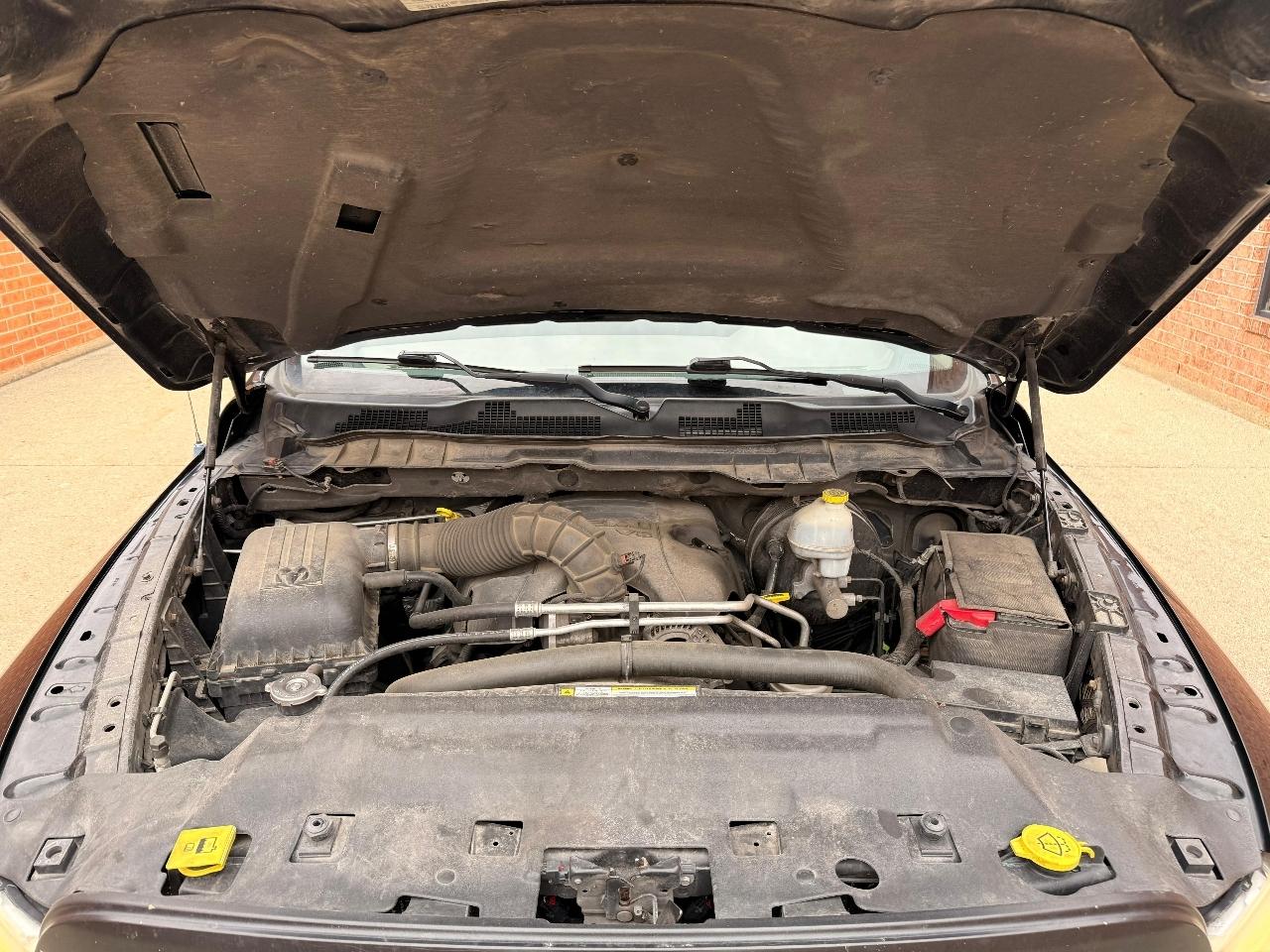 RAM 1500 SLT Crew Cab 4WD 2012