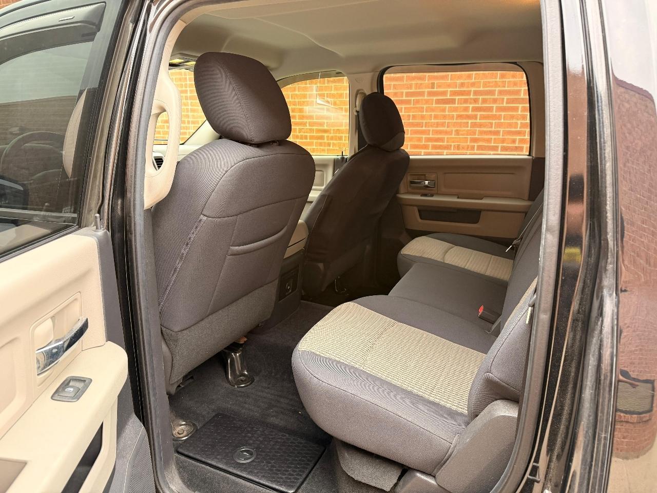 RAM 1500 SLT Crew Cab 4WD 2012